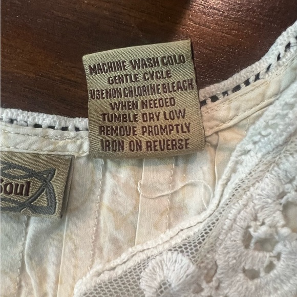 Art and Soul Bohemian Floral Blouse - Picture 7 of 7